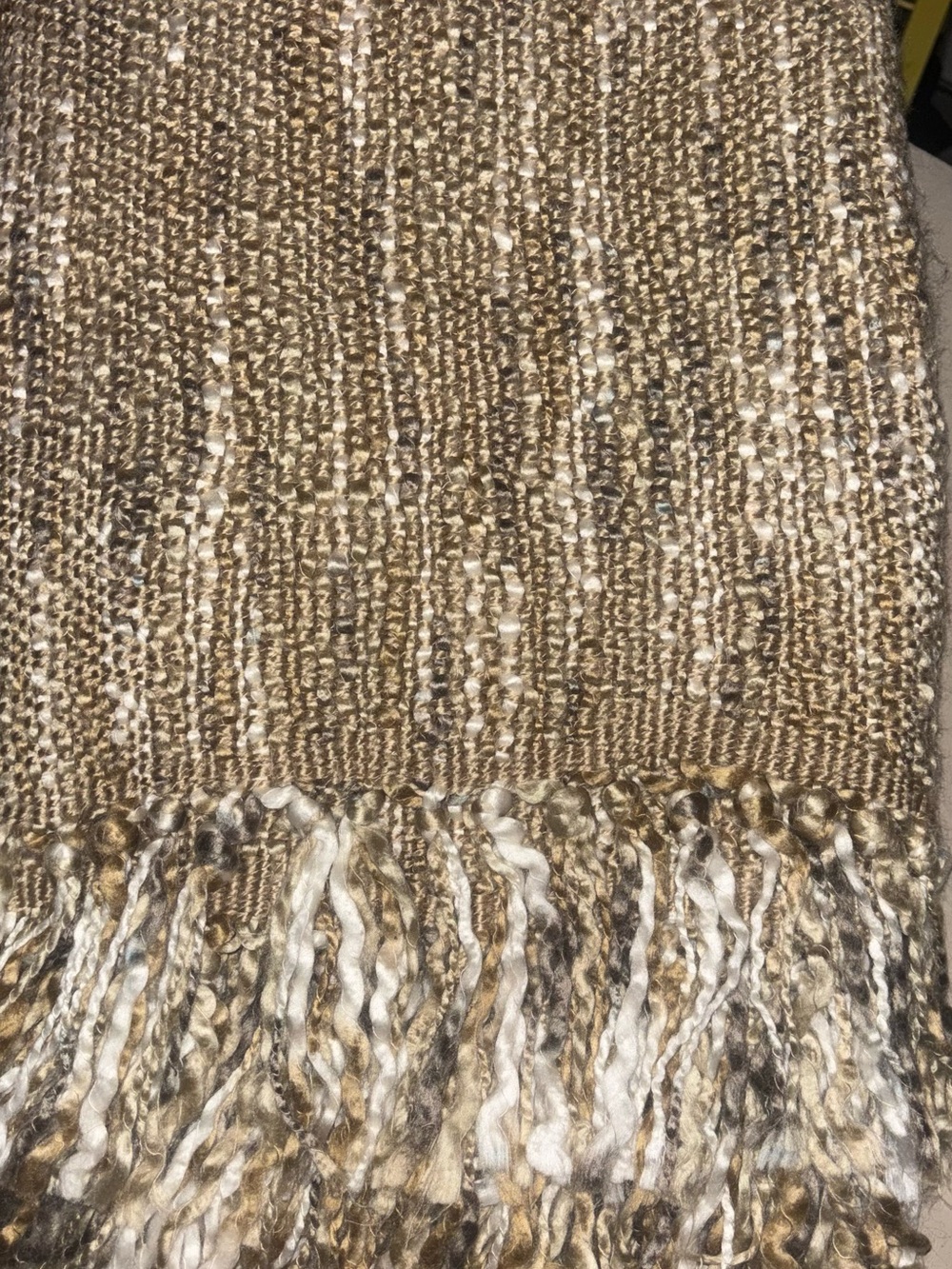 Super super soft throw blanket lap blanket neutral VGUC
